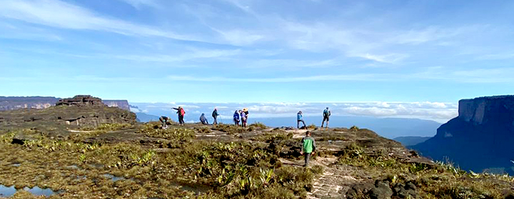 Monte Roraima de Helicóptero - 5 dias e 4 Noites